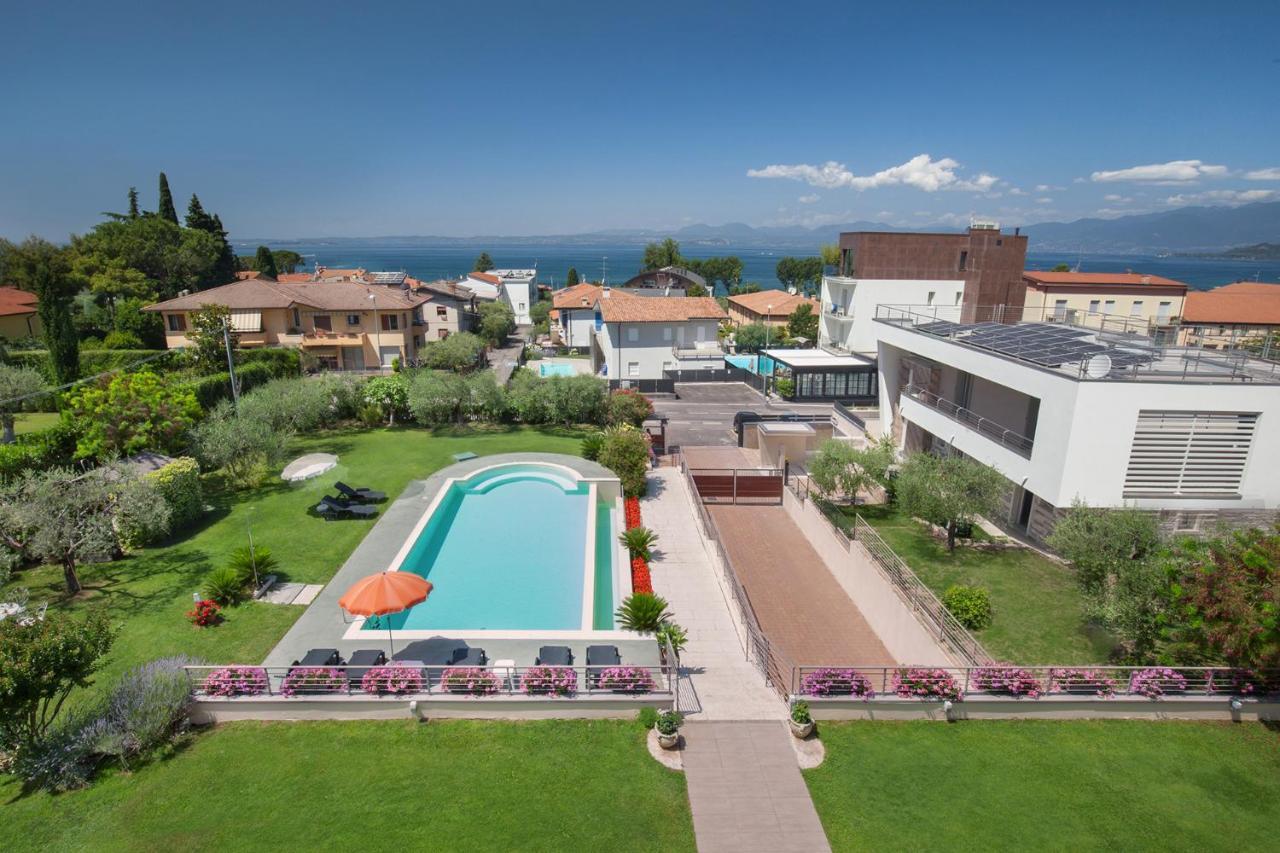 Villa Aurora-Holiday Home Apt 1 巴多利诺 外观 照片