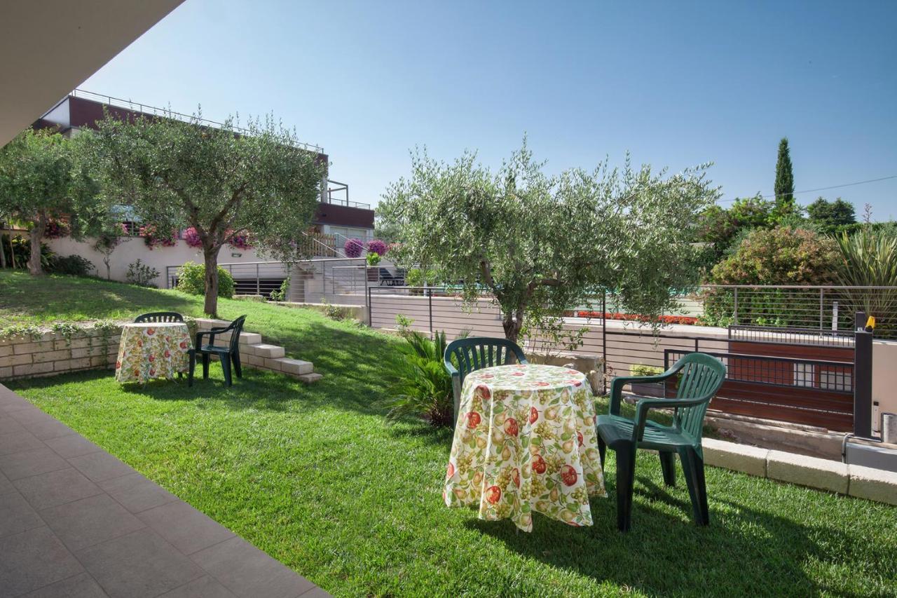 Villa Aurora-Holiday Home Apt 1 巴多利诺 外观 照片